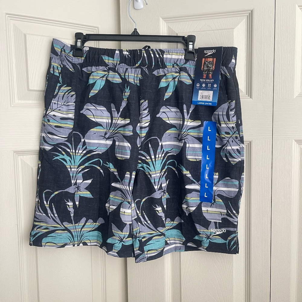 New Speedo men's shorts floral tech volley UPF50 Size L large (34/36).  #186